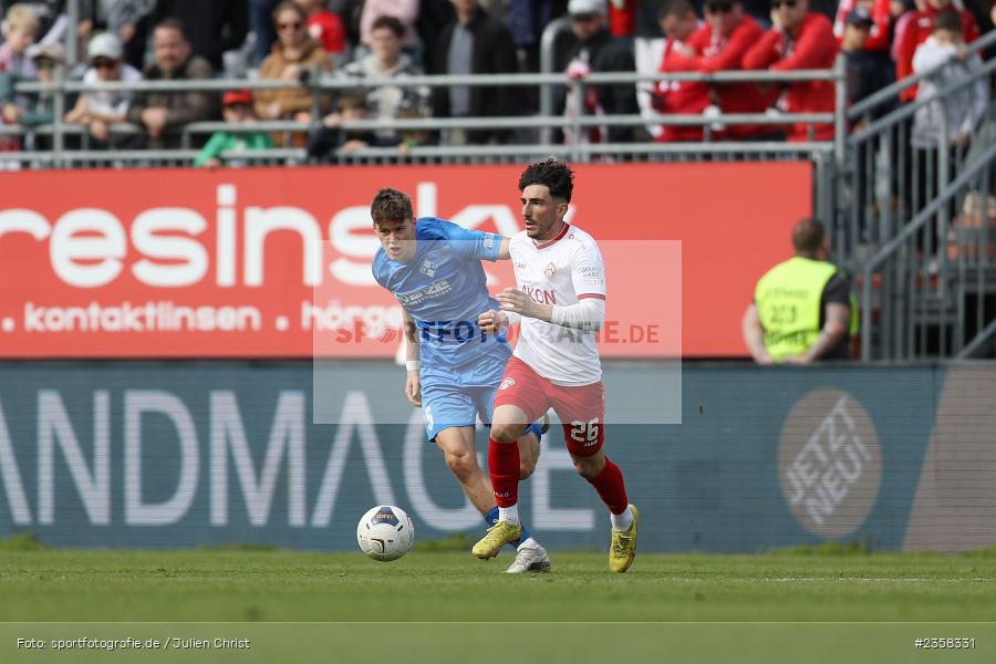 Domenico Alberico, AKON Arena, Würzburg, 10.04.2023, sport, action, BFV, Fussball, 30. Spieltag, Regionalliga Bayern, FVI, FWK, FV Illertissen, FC Würzburger Kickers - Bild-ID: 2358331