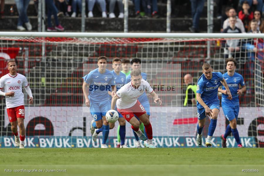 Marius Wegmann, AKON Arena, Würzburg, 10.04.2023, sport, action, BFV, Fussball, 30. Spieltag, Regionalliga Bayern, FVI, FWK, FV Illertissen, FC Würzburger Kickers - Bild-ID: 2358386