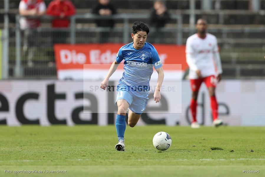 Natsuhiko Watanabe, AKON Arena, Würzburg, 10.04.2023, sport, action, BFV, Fussball, 30. Spieltag, Regionalliga Bayern, FVI, FWK, FV Illertissen, FC Würzburger Kickers - Bild-ID: 2358395