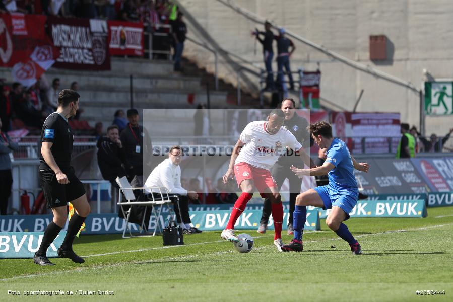 Saliou Sané, AKON Arena, Würzburg, 10.04.2023, sport, action, BFV, Fussball, 30. Spieltag, Regionalliga Bayern, FVI, FWK, FV Illertissen, FC Würzburger Kickers - Bild-ID: 2358444
