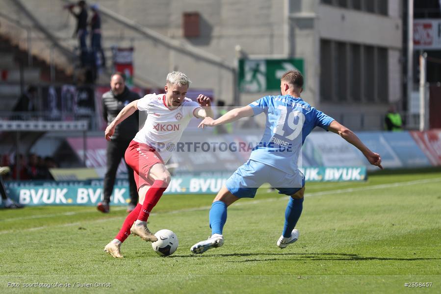 Thomas Haas, AKON Arena, Würzburg, 10.04.2023, sport, action, BFV, Fussball, 30. Spieltag, Regionalliga Bayern, FVI, FWK, FV Illertissen, FC Würzburger Kickers - Bild-ID: 2358457