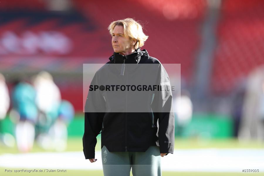 Martina Voss-Tecklenburg, Max-Morlock-Stadion, Nürnberg, 12.04.2023, sport, action, Fussball, DFB, FIFA, UEFA, Freundschaftsspiel, BRA, GER, Frauen-Nationalmannschaft, Brasilien, Deutschland - Bild-ID: 2359005 Martina Voss-Tecklenburg, Max-Morlock-Stadion, Nürnberg, 12.04.2023, sport, action, Fussball, DFB, FIFA, UEFA, Freundschaftsspiel, BRA, GER, Frauen-Nationalmannschaft, Brasilien, Deutschland - Bild-ID: 2359005