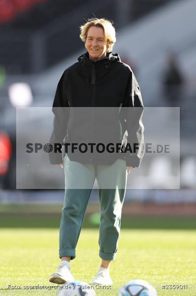 Martina Voss-Tecklenburg, Max-Morlock-Stadion, Nürnberg, 12.04.2023, sport, action, Fussball, DFB, FIFA, UEFA, Freundschaftsspiel, BRA, GER, Frauen-Nationalmannschaft, Brasilien, Deutschland - Bild-ID: 2359011 Martina Voss-Tecklenburg, Max-Morlock-Stadion, Nürnberg, 12.04.2023, sport, action, Fussball, DFB, FIFA, UEFA, Freundschaftsspiel, BRA, GER, Frauen-Nationalmannschaft, Brasilien, Deutschland - Bild-ID: 2359011
