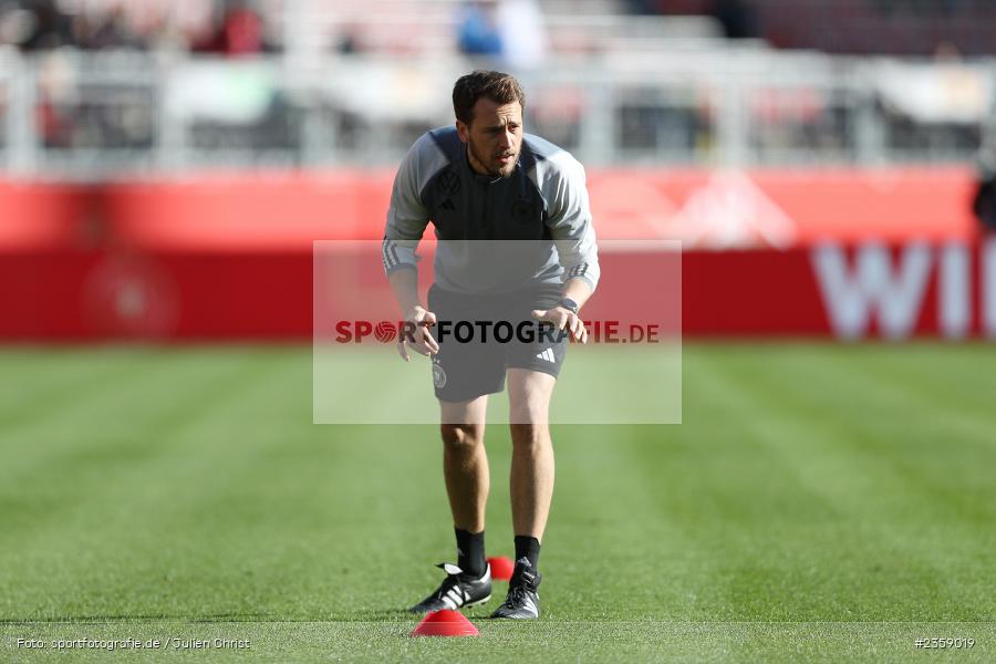 Julius Balsmeier, Max-Morlock-Stadion, Nürnberg, 12.04.2023, sport, action, Fussball, DFB, FIFA, UEFA, Freundschaftsspiel, BRA, GER, Frauen-Nationalmannschaft, Brasilien, Deutschland - Bild-ID: 2359019 Julius Balsmeier, Max-Morlock-Stadion, Nürnberg, 12.04.2023, sport, action, Fussball, DFB, FIFA, UEFA, Freundschaftsspiel, BRA, GER, Frauen-Nationalmannschaft, Brasilien, Deutschland - Bild-ID: 2359019