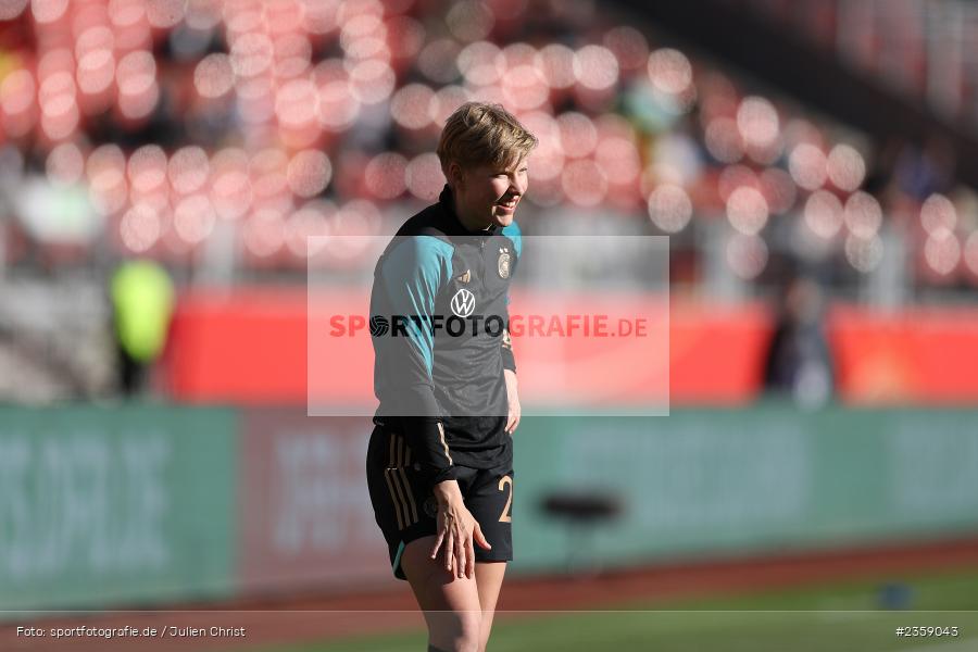 Paulina Krumbiegel, Max-Morlock-Stadion, Nürnberg, 12.04.2023, sport, action, Fussball, DFB, FIFA, UEFA, Freundschaftsspiel, BRA, GER, Frauen-Nationalmannschaft, Brasilien, Deutschland - Bild-ID: 2359043