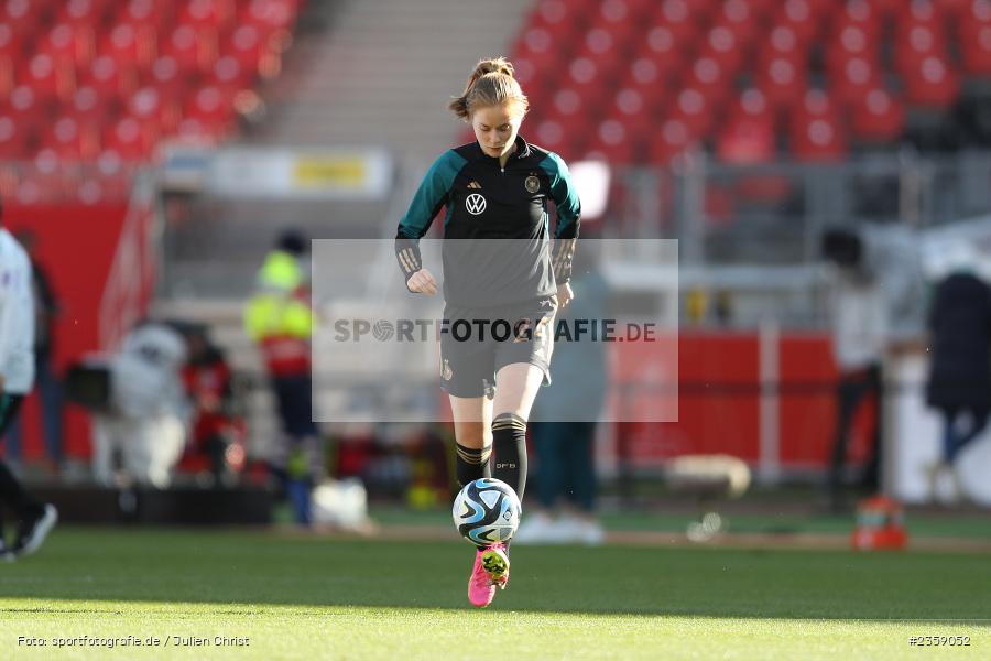 Sjoeke Nüsken, Max-Morlock-Stadion, Nürnberg, 12.04.2023, sport, action, Fussball, DFB, FIFA, UEFA, Freundschaftsspiel, BRA, GER, Frauen-Nationalmannschaft, Brasilien, Deutschland - Bild-ID: 2359052