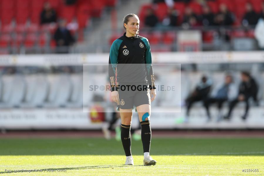 Sydney Lohmann, Max-Morlock-Stadion, Nürnberg, 12.04.2023, sport, action, Fussball, DFB, FIFA, UEFA, Freundschaftsspiel, BRA, GER, Frauen-Nationalmannschaft, Brasilien, Deutschland - Bild-ID: 2359055
