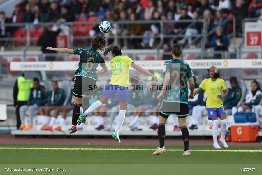 Lena Sophie Oberdorf, Max-Morlock-Stadion, Nürnberg, 12.04.2023, sport, action, Fussball, DFB, FIFA, UEFA, Freundschaftsspiel, BRA, GER, Frauen-Nationalmannschaft, Brasilien, Deutschland - Bild-ID: 2359071