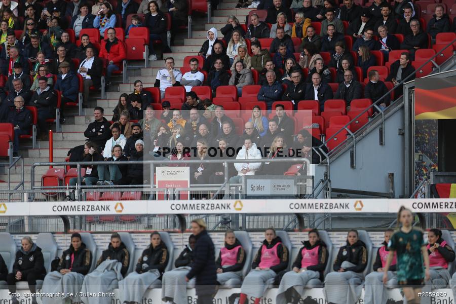 Max-Morlock-Stadion, Nürnberg, 12.04.2023, sport, action, Fussball, DFB, FIFA, UEFA, Freundschaftsspiel, BRA, GER, Frauen-Nationalmannschaft, Brasilien, Deutschland - Bild-ID: 2359089