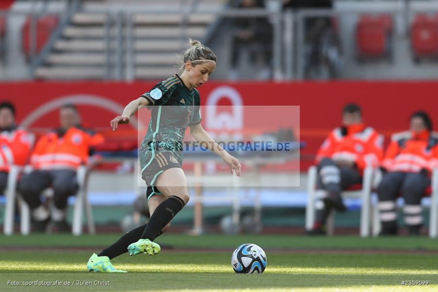 Kathrin Hendrich, Max-Morlock-Stadion, Nürnberg, 12.04.2023, sport, action, Fussball, DFB, FIFA, UEFA, Freundschaftsspiel, BRA, GER, Frauen-Nationalmannschaft, Brasilien, Deutschland - Bild-ID: 2359099