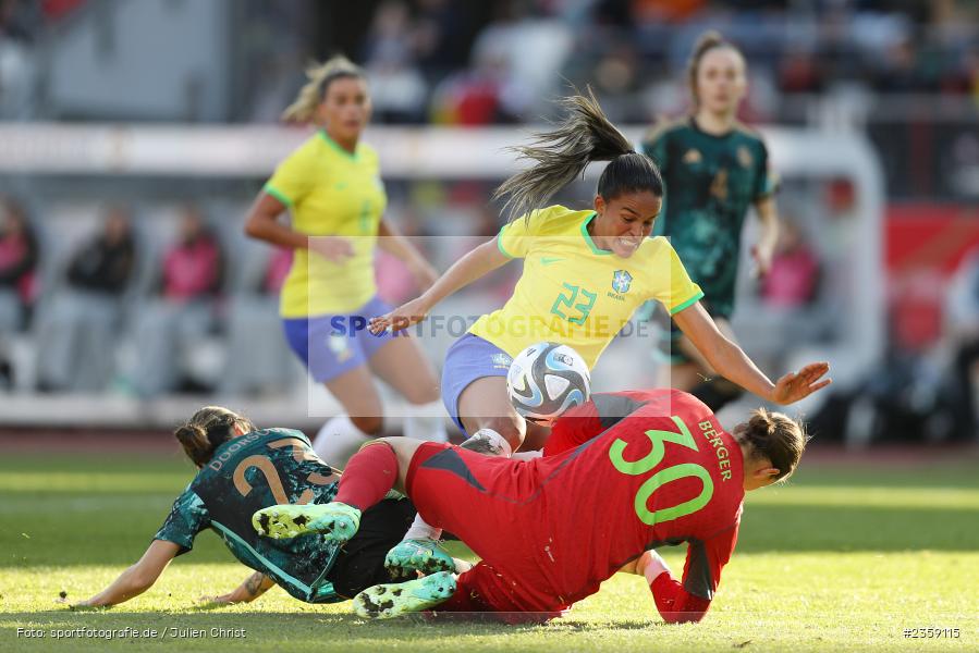 Gabi Nunes, Max-Morlock-Stadion, Nürnberg, 12.04.2023, sport, action, Fussball, DFB, FIFA, UEFA, Freundschaftsspiel, BRA, GER, Frauen-Nationalmannschaft, Brasilien, Deutschland - Bild-ID: 2359115