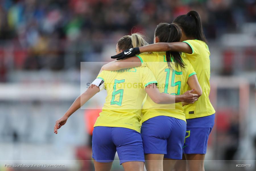 Tamires Britto, Max-Morlock-Stadion, Nürnberg, 12.04.2023, sport, action, Fussball, DFB, FIFA, UEFA, Freundschaftsspiel, BRA, GER, Frauen-Nationalmannschaft, Brasilien, Deutschland - Bild-ID: 2359118