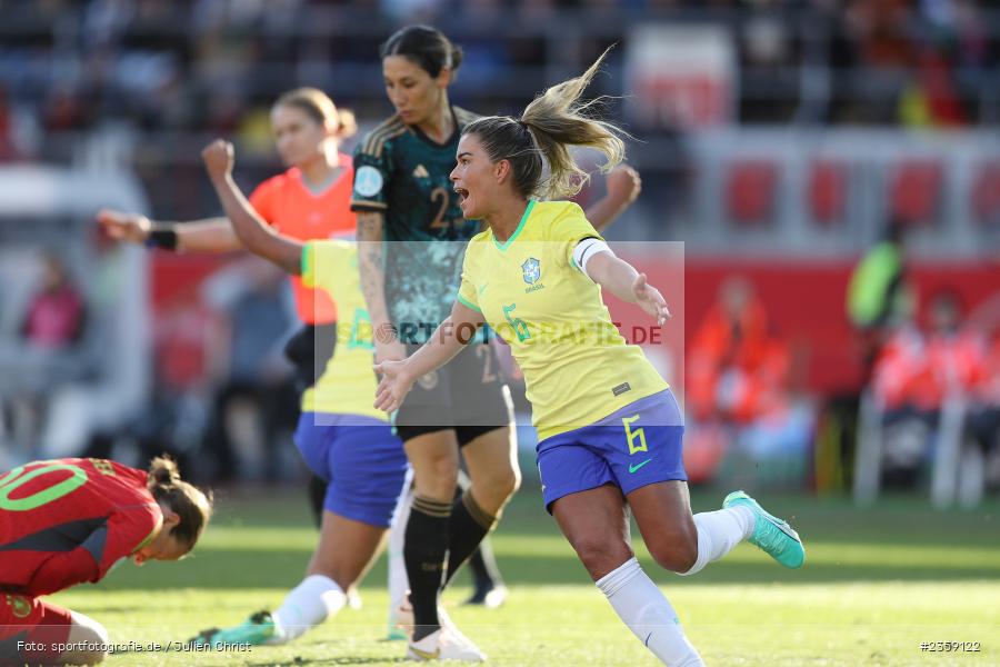Tamires Britto, Max-Morlock-Stadion, Nürnberg, 12.04.2023, sport, action, Fussball, DFB, FIFA, UEFA, Freundschaftsspiel, BRA, GER, Frauen-Nationalmannschaft, Brasilien, Deutschland - Bild-ID: 2359122