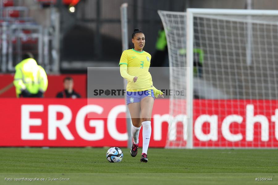 Kathellen Feitoza, Max-Morlock-Stadion, Nürnberg, 12.04.2023, sport, action, Fussball, DFB, FIFA, UEFA, Freundschaftsspiel, BRA, GER, Frauen-Nationalmannschaft, Brasilien, Deutschland - Bild-ID: 2359144