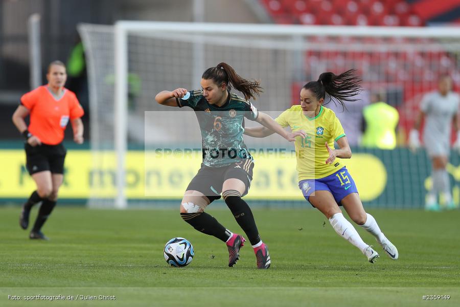 Lena Sophie Oberdorf, Max-Morlock-Stadion, Nürnberg, 12.04.2023, sport, action, Fussball, DFB, FIFA, UEFA, Freundschaftsspiel, BRA, GER, Frauen-Nationalmannschaft, Brasilien, Deutschland - Bild-ID: 2359149