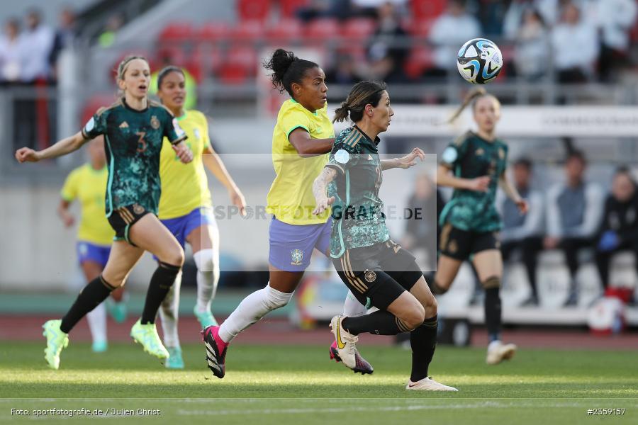 Sara Doorsoun, Max-Morlock-Stadion, Nürnberg, 12.04.2023, sport, action, Fussball, DFB, FIFA, UEFA, Freundschaftsspiel, BRA, GER, Frauen-Nationalmannschaft, Brasilien, Deutschland - Bild-ID: 2359157