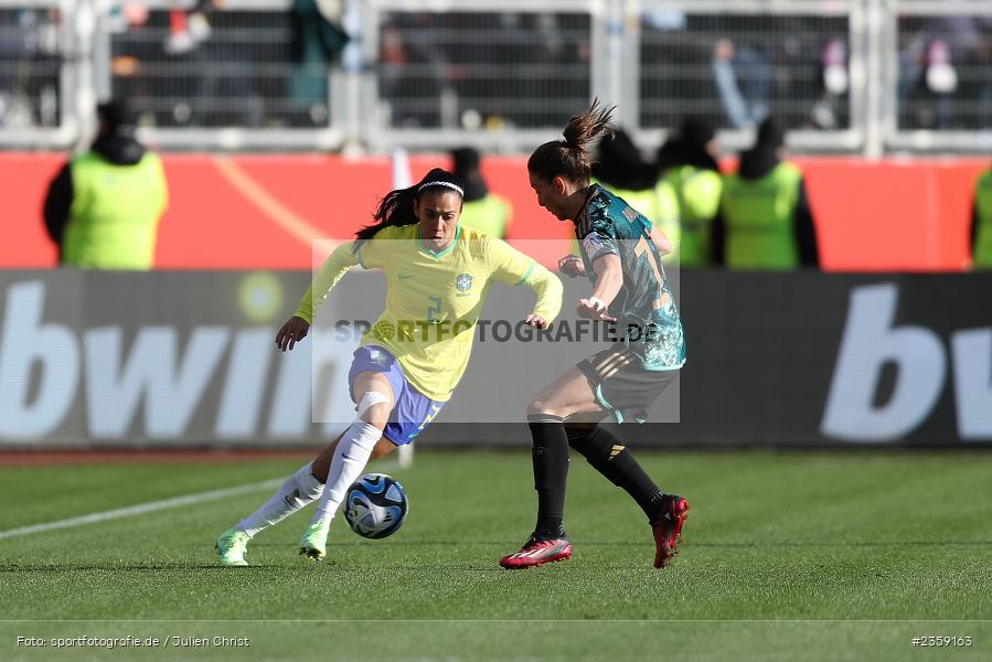 Antonia Silva, Max-Morlock-Stadion, Nürnberg, 12.04.2023, sport, action, Fussball, DFB, FIFA, UEFA, Freundschaftsspiel, BRA, GER, Frauen-Nationalmannschaft, Brasilien, Deutschland - Bild-ID: 2359163