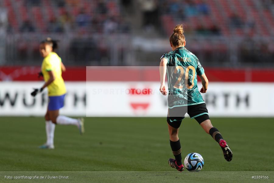 Lina Magull, Max-Morlock-Stadion, Nürnberg, 12.04.2023, sport, action, Fussball, DFB, FIFA, UEFA, Freundschaftsspiel, BRA, GER, Frauen-Nationalmannschaft, Brasilien, Deutschland - Bild-ID: 2359166