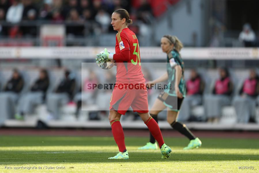 Ann-Katrin Berger, Max-Morlock-Stadion, Nürnberg, 12.04.2023, sport, action, Fussball, DFB, FIFA, UEFA, Freundschaftsspiel, BRA, GER, Frauen-Nationalmannschaft, Brasilien, Deutschland - Bild-ID: 2359172