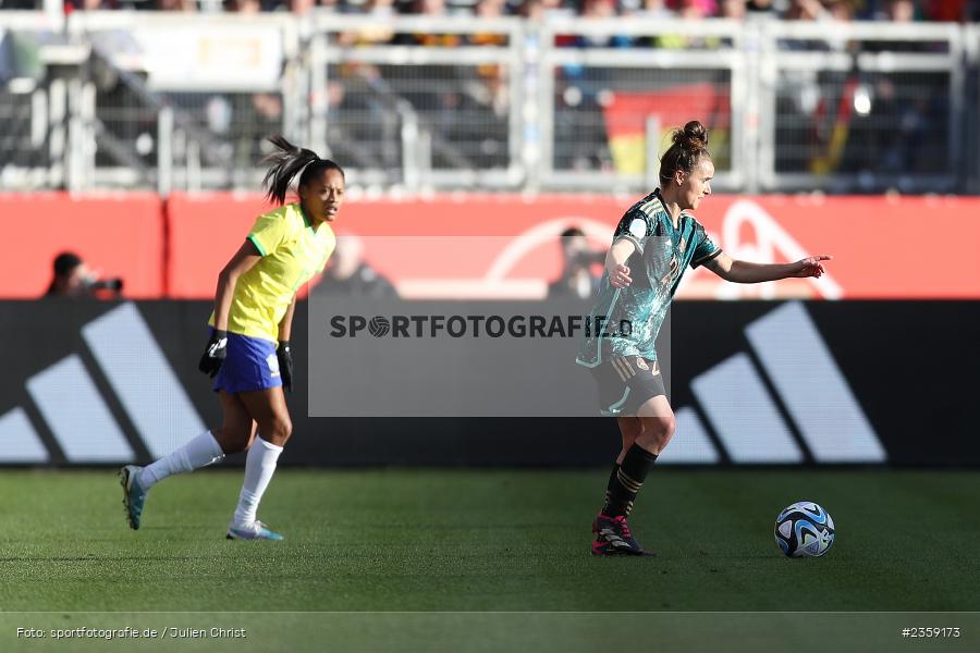 Lina Magull, Max-Morlock-Stadion, Nürnberg, 12.04.2023, sport, action, Fussball, DFB, FIFA, UEFA, Freundschaftsspiel, BRA, GER, Frauen-Nationalmannschaft, Brasilien, Deutschland - Bild-ID: 2359173