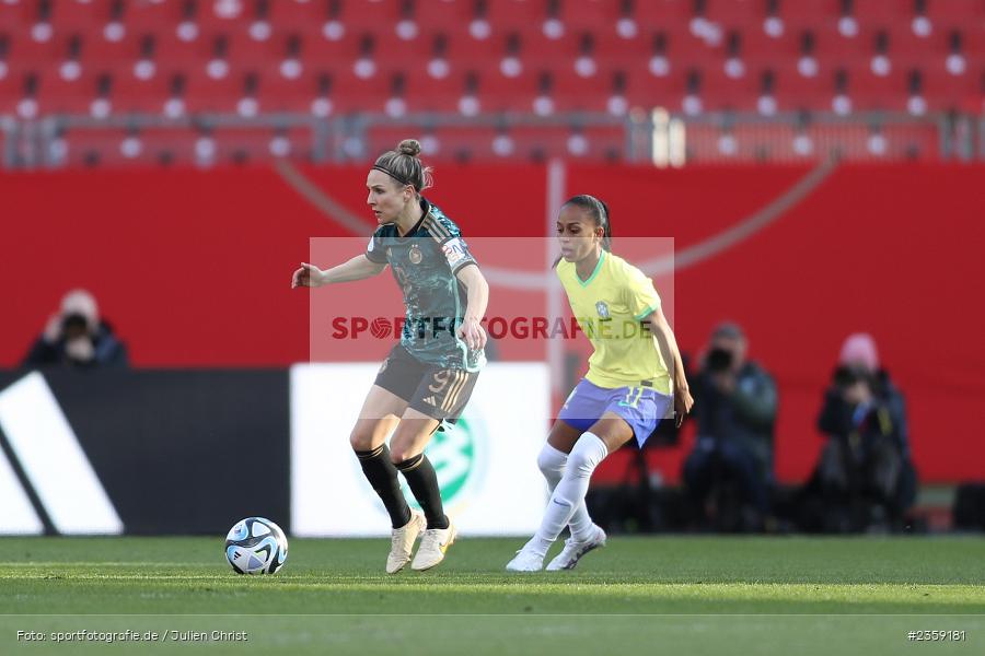 Svenja Huth, Max-Morlock-Stadion, Nürnberg, 12.04.2023, sport, action, Fussball, DFB, FIFA, UEFA, Freundschaftsspiel, BRA, GER, Frauen-Nationalmannschaft, Brasilien, Deutschland - Bild-ID: 2359181