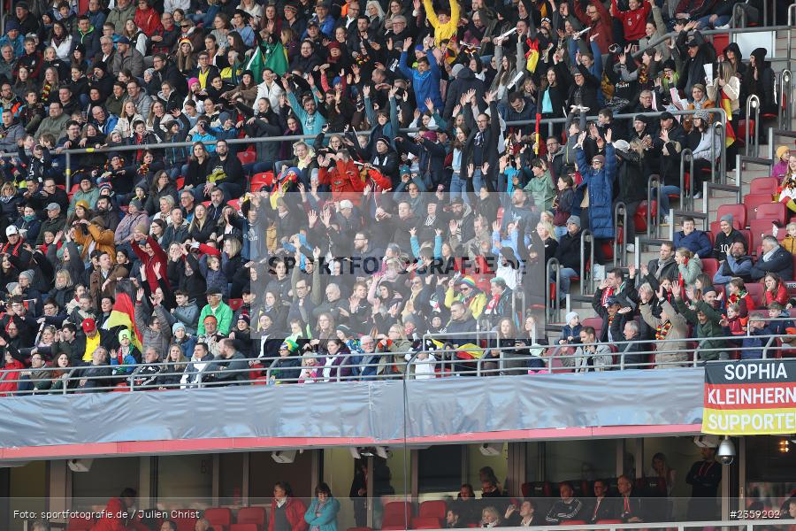 Max-Morlock-Stadion, Nürnberg, 12.04.2023, sport, action, Fussball, DFB, FIFA, UEFA, Freundschaftsspiel, BRA, GER, Frauen-Nationalmannschaft, Brasilien, Deutschland - Bild-ID: 2359202 Max-Morlock-Stadion, Nürnberg, 12.04.2023, sport, action, Fussball, DFB, FIFA, UEFA, Freundschaftsspiel, BRA, GER, Frauen-Nationalmannschaft, Brasilien, Deutschland - Bild-ID: 2359202