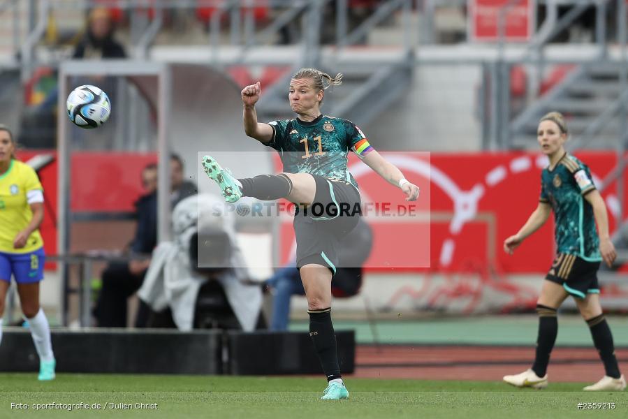 Alexandra Popp, Max-Morlock-Stadion, Nürnberg, 12.04.2023, sport, action, Fussball, DFB, FIFA, UEFA, Freundschaftsspiel, BRA, GER, Frauen-Nationalmannschaft, Brasilien, Deutschland - Bild-ID: 2359213 Alexandra Popp, Max-Morlock-Stadion, Nürnberg, 12.04.2023, sport, action, Fussball, DFB, FIFA, UEFA, Freundschaftsspiel, BRA, GER, Frauen-Nationalmannschaft, Brasilien, Deutschland - Bild-ID: 2359213