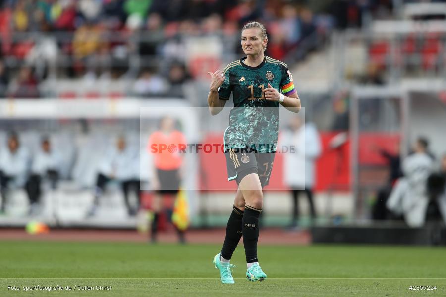 Alexandra Popp, Max-Morlock-Stadion, Nürnberg, 12.04.2023, sport, action, Fussball, DFB, FIFA, UEFA, Freundschaftsspiel, BRA, GER, Frauen-Nationalmannschaft, Brasilien, Deutschland - Bild-ID: 2359224