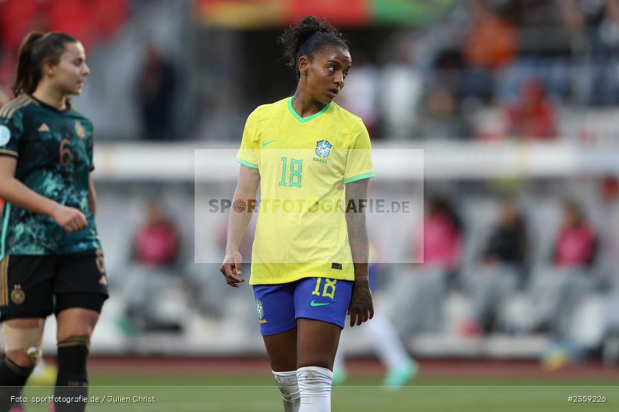 Geyse Da Silva Ferreira, Max-Morlock-Stadion, Nürnberg, 12.04.2023, sport, action, Fussball, DFB, FIFA, UEFA, Freundschaftsspiel, BRA, GER, Frauen-Nationalmannschaft, Brasilien, Deutschland - Bild-ID: 2359226