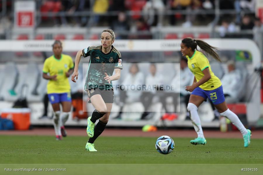 Kathrin Hendrich, Max-Morlock-Stadion, Nürnberg, 12.04.2023, sport, action, Fussball, DFB, FIFA, UEFA, Freundschaftsspiel, BRA, GER, Frauen-Nationalmannschaft, Brasilien, Deutschland - Bild-ID: 2359235