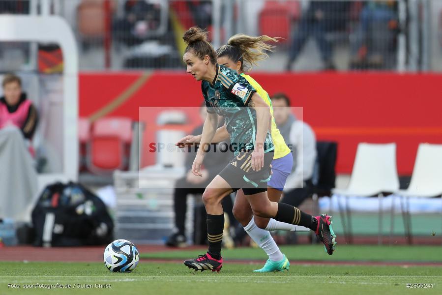 Lina Magull, Max-Morlock-Stadion, Nürnberg, 12.04.2023, sport, action, Fussball, DFB, FIFA, UEFA, Freundschaftsspiel, BRA, GER, Frauen-Nationalmannschaft, Brasilien, Deutschland - Bild-ID: 2359241