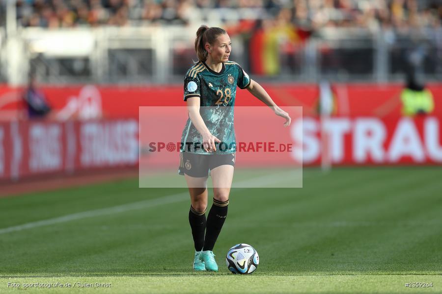 Sarai Linder, Max-Morlock-Stadion, Nürnberg, 12.04.2023, sport, action, Fussball, DFB, FIFA, UEFA, Freundschaftsspiel, BRA, GER, Frauen-Nationalmannschaft, Brasilien, Deutschland - Bild-ID: 2359264