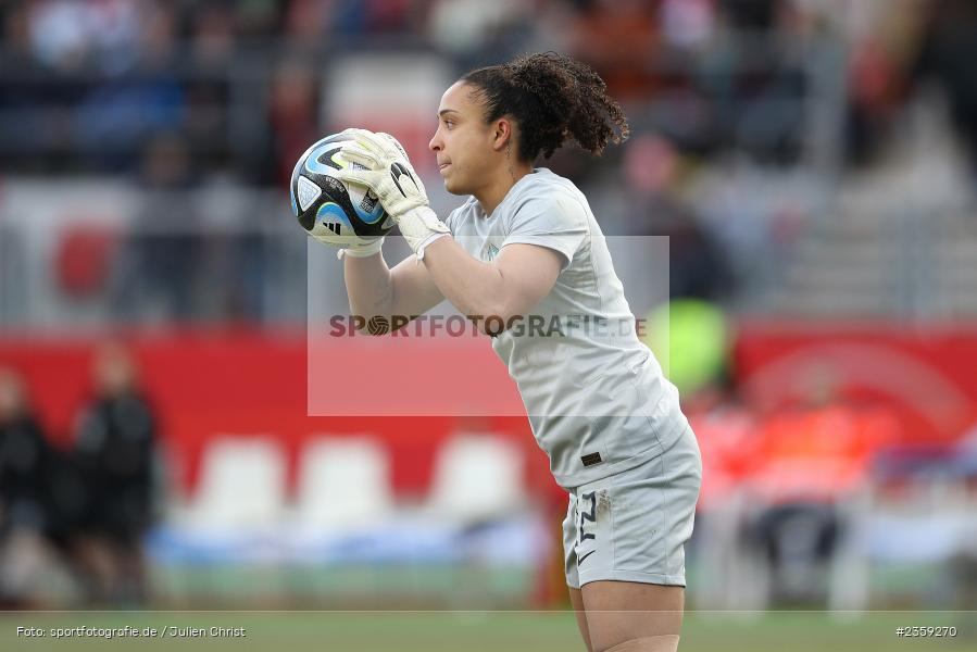 Leticia Silva, Max-Morlock-Stadion, Nürnberg, 12.04.2023, sport, action, Fussball, DFB, FIFA, UEFA, Freundschaftsspiel, BRA, GER, Frauen-Nationalmannschaft, Brasilien, Deutschland - Bild-ID: 2359270