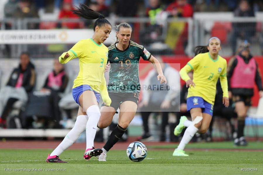 Klara Bühl, Max-Morlock-Stadion, Nürnberg, 12.04.2023, sport, action, Fussball, DFB, FIFA, UEFA, Freundschaftsspiel, BRA, GER, Frauen-Nationalmannschaft, Brasilien, Deutschland - Bild-ID: 2359294 Klara Bühl, Max-Morlock-Stadion, Nürnberg, 12.04.2023, sport, action, Fussball, DFB, FIFA, UEFA, Freundschaftsspiel, BRA, GER, Frauen-Nationalmannschaft, Brasilien, Deutschland - Bild-ID: 2359294