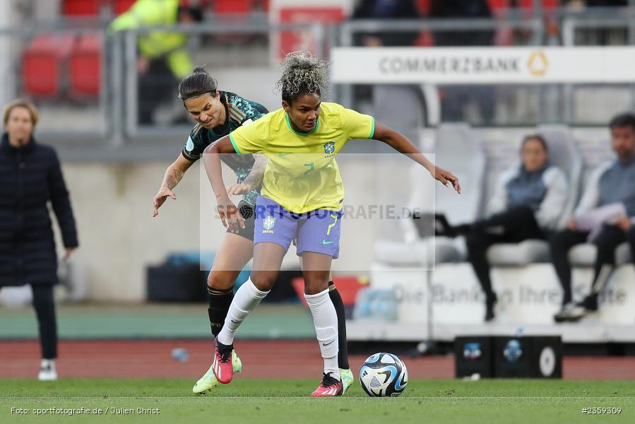 Maria Eduarda Silva, Max-Morlock-Stadion, Nürnberg, 12.04.2023, sport, action, Fussball, DFB, FIFA, UEFA, Freundschaftsspiel, BRA, GER, Frauen-Nationalmannschaft, Brasilien, Deutschland - Bild-ID: 2359309