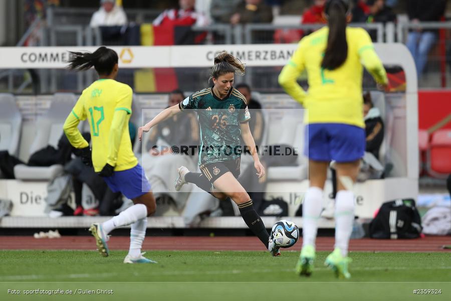 Chantal Hagel, Max-Morlock-Stadion, Nürnberg, 12.04.2023, sport, action, Fussball, DFB, FIFA, UEFA, Freundschaftsspiel, BRA, GER, Frauen-Nationalmannschaft, Brasilien, Deutschland - Bild-ID: 2359324