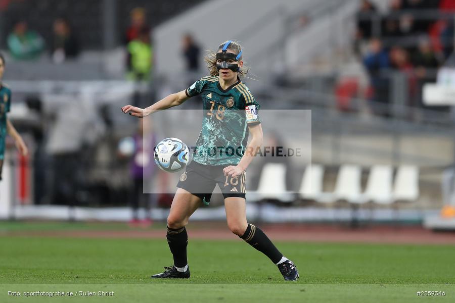 Melanie Leupolz, Max-Morlock-Stadion, Nürnberg, 12.04.2023, sport, action, Fussball, DFB, FIFA, UEFA, Freundschaftsspiel, BRA, GER, Frauen-Nationalmannschaft, Brasilien, Deutschland - Bild-ID: 2359346