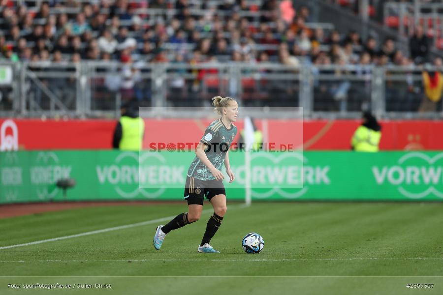 Lea Schüller, Max-Morlock-Stadion, Nürnberg, 12.04.2023, sport, action, Fussball, DFB, FIFA, UEFA, Freundschaftsspiel, BRA, GER, Frauen-Nationalmannschaft, Brasilien, Deutschland - Bild-ID: 2359357