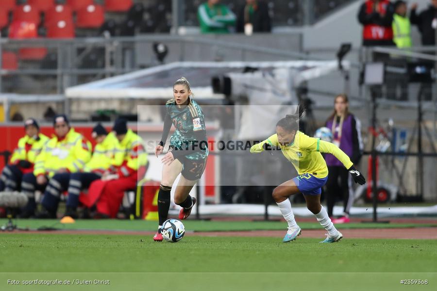 Jule Brand, Max-Morlock-Stadion, Nürnberg, 12.04.2023, sport, action, Fussball, DFB, FIFA, UEFA, Freundschaftsspiel, BRA, GER, Frauen-Nationalmannschaft, Brasilien, Deutschland - Bild-ID: 2359368