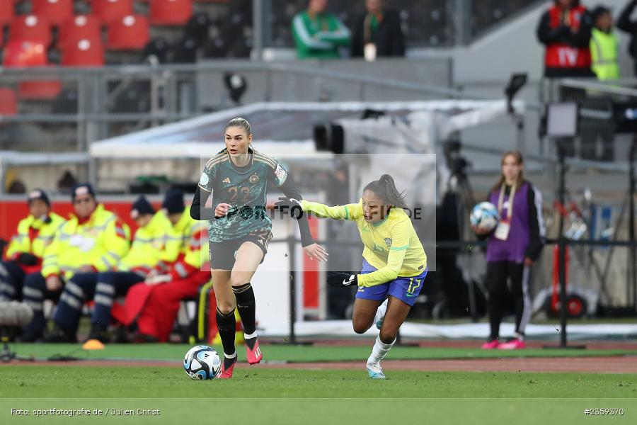 Jule Brand, Max-Morlock-Stadion, Nürnberg, 12.04.2023, sport, action, Fussball, DFB, FIFA, UEFA, Freundschaftsspiel, BRA, GER, Frauen-Nationalmannschaft, Brasilien, Deutschland - Bild-ID: 2359370 Jule Brand, Max-Morlock-Stadion, Nürnberg, 12.04.2023, sport, action, Fussball, DFB, FIFA, UEFA, Freundschaftsspiel, BRA, GER, Frauen-Nationalmannschaft, Brasilien, Deutschland - Bild-ID: 2359370