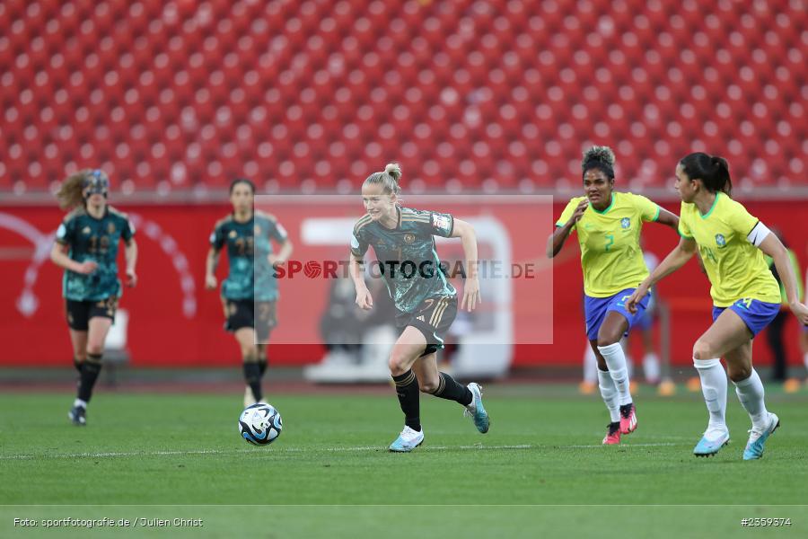 Lea Schüller, Max-Morlock-Stadion, Nürnberg, 12.04.2023, sport, action, Fussball, DFB, FIFA, UEFA, Freundschaftsspiel, BRA, GER, Frauen-Nationalmannschaft, Brasilien, Deutschland - Bild-ID: 2359374 Lea Schüller, Max-Morlock-Stadion, Nürnberg, 12.04.2023, sport, action, Fussball, DFB, FIFA, UEFA, Freundschaftsspiel, BRA, GER, Frauen-Nationalmannschaft, Brasilien, Deutschland - Bild-ID: 2359374