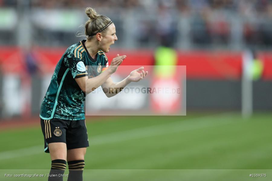 Svenja Huth, Max-Morlock-Stadion, Nürnberg, 12.04.2023, sport, action, Fussball, DFB, FIFA, UEFA, Freundschaftsspiel, BRA, GER, Frauen-Nationalmannschaft, Brasilien, Deutschland - Bild-ID: 2359375