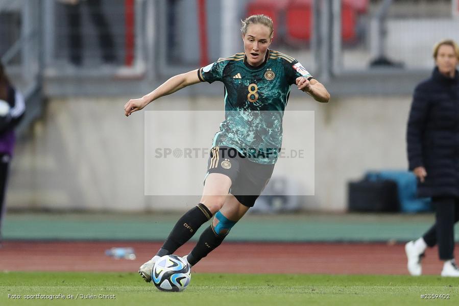 Sydney Lohmann, Max-Morlock-Stadion, Nürnberg, 12.04.2023, sport, action, Fussball, DFB, FIFA, UEFA, Freundschaftsspiel, BRA, GER, Frauen-Nationalmannschaft, Brasilien, Deutschland - Bild-ID: 2359402 Sydney Lohmann, Max-Morlock-Stadion, Nürnberg, 12.04.2023, sport, action, Fussball, DFB, FIFA, UEFA, Freundschaftsspiel, BRA, GER, Frauen-Nationalmannschaft, Brasilien, Deutschland - Bild-ID: 2359402