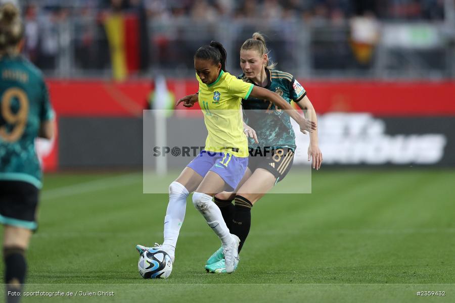 Sarai Linder, Max-Morlock-Stadion, Nürnberg, 12.04.2023, sport, action, Fussball, DFB, FIFA, UEFA, Freundschaftsspiel, BRA, GER, Frauen-Nationalmannschaft, Brasilien, Deutschland - Bild-ID: 2359432 Sarai Linder, Max-Morlock-Stadion, Nürnberg, 12.04.2023, sport, action, Fussball, DFB, FIFA, UEFA, Freundschaftsspiel, BRA, GER, Frauen-Nationalmannschaft, Brasilien, Deutschland - Bild-ID: 2359432