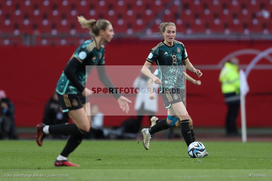 Sydney Lohmann, Max-Morlock-Stadion, Nürnberg, 12.04.2023, sport, action, Fussball, DFB, FIFA, UEFA, Freundschaftsspiel, BRA, GER, Frauen-Nationalmannschaft, Brasilien, Deutschland - Bild-ID: 2359433 Sydney Lohmann, Max-Morlock-Stadion, Nürnberg, 12.04.2023, sport, action, Fussball, DFB, FIFA, UEFA, Freundschaftsspiel, BRA, GER, Frauen-Nationalmannschaft, Brasilien, Deutschland - Bild-ID: 2359433