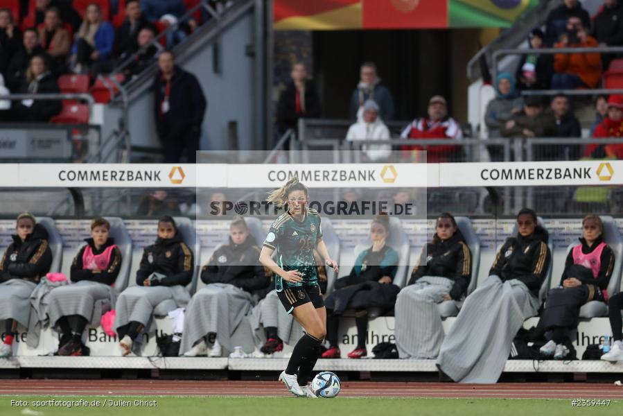 Chantal Hagel, Max-Morlock-Stadion, Nürnberg, 12.04.2023, sport, action, Fussball, DFB, FIFA, UEFA, Freundschaftsspiel, BRA, GER, Frauen-Nationalmannschaft, Brasilien, Deutschland - Bild-ID: 2359447 Chantal Hagel, Max-Morlock-Stadion, Nürnberg, 12.04.2023, sport, action, Fussball, DFB, FIFA, UEFA, Freundschaftsspiel, BRA, GER, Frauen-Nationalmannschaft, Brasilien, Deutschland - Bild-ID: 2359447