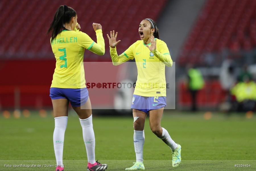 Antonia Silva, Max-Morlock-Stadion, Nürnberg, 12.04.2023, sport, action, Fussball, DFB, FIFA, UEFA, Freundschaftsspiel, BRA, GER, Frauen-Nationalmannschaft, Brasilien, Deutschland - Bild-ID: 2359454