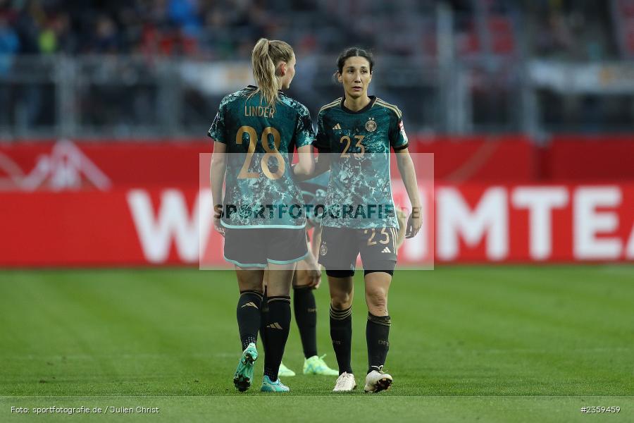 Sara Doorsoun, Max-Morlock-Stadion, Nürnberg, 12.04.2023, sport, action, Fussball, DFB, FIFA, UEFA, Freundschaftsspiel, BRA, GER, Frauen-Nationalmannschaft, Brasilien, Deutschland - Bild-ID: 2359459