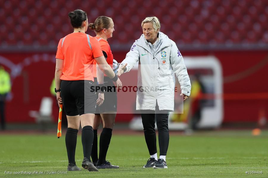 Pia Sundhage, Max-Morlock-Stadion, Nürnberg, 12.04.2023, sport, action, Fussball, DFB, FIFA, UEFA, Freundschaftsspiel, BRA, GER, Frauen-Nationalmannschaft, Brasilien, Deutschland - Bild-ID: 2359468