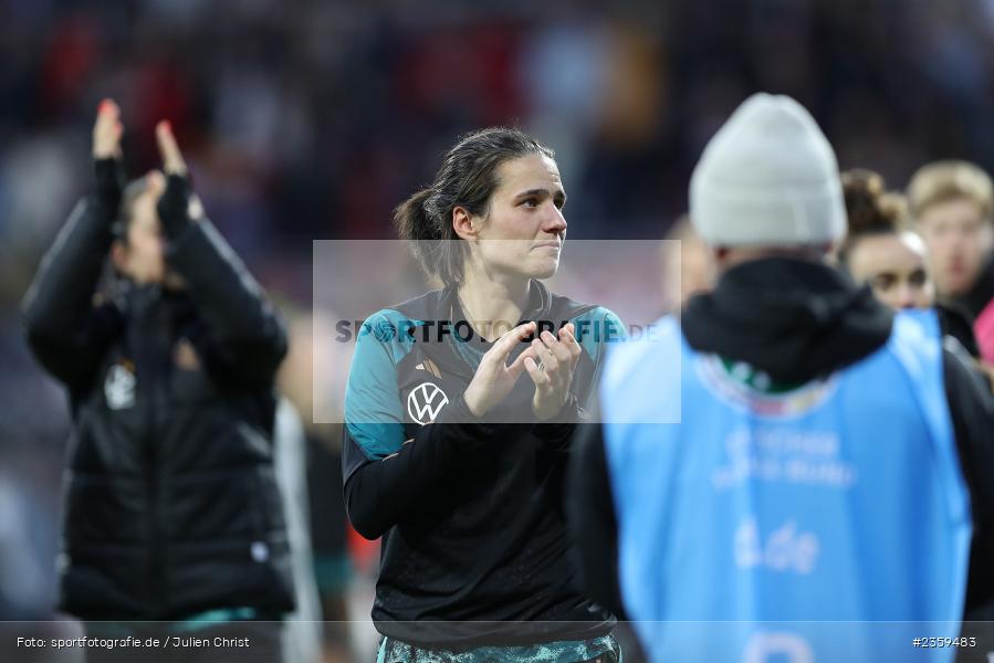 Dzsenifer Marozsán, Max-Morlock-Stadion, Nürnberg, 12.04.2023, sport, action, Fussball, DFB, FIFA, UEFA, Freundschaftsspiel, BRA, GER, Frauen-Nationalmannschaft, Brasilien, Deutschland - Bild-ID: 2359483 Dzsenifer Marozsán, Max-Morlock-Stadion, Nürnberg, 12.04.2023, sport, action, Fussball, DFB, FIFA, UEFA, Freundschaftsspiel, BRA, GER, Frauen-Nationalmannschaft, Brasilien, Deutschland - Bild-ID: 2359483